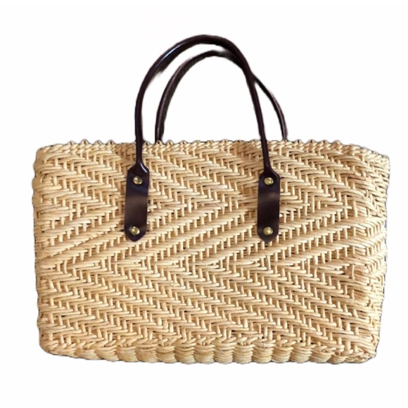 Vintage Handbags - ☀️HOST PICK☀️Vintage Woven Purse
